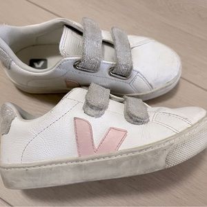 Veja Kid's Esplar Leather Grip-Tape Sneakers, size 31 EU (13) in white